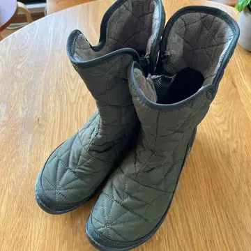 컬럼비아 스노우 부츠 옴니그립 카키 25.5cm