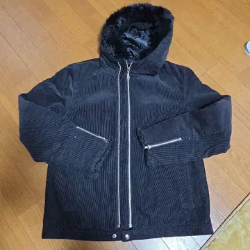 COMME CA ISM 코듀로이 블랙 점퍼 퍼 포함