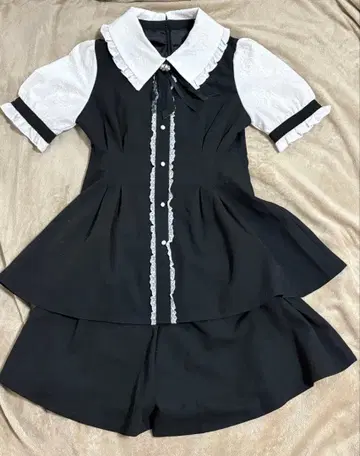 셋업이나 원피스 등