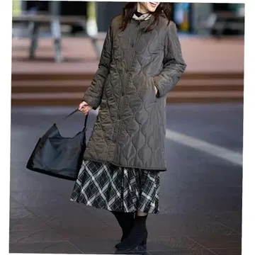 미사용 새상품 any FAM [머플러 포함] 퀼트 리버서블 코트 모카