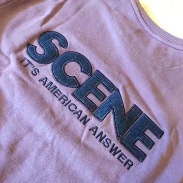레어 퍼플 컬러 SCENEV 가제트 백 로고 트레이닝복