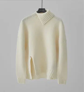 유나이티드 도쿄 [WEB 한정판] 볼륨 터틀 니트