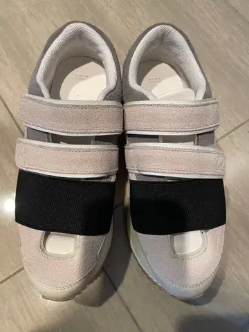 화이트/그레이 벨크로 스니커즈 37