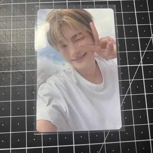 투어스 지훈 play hard 컴팩트 버전 앨범 포토카드 포카