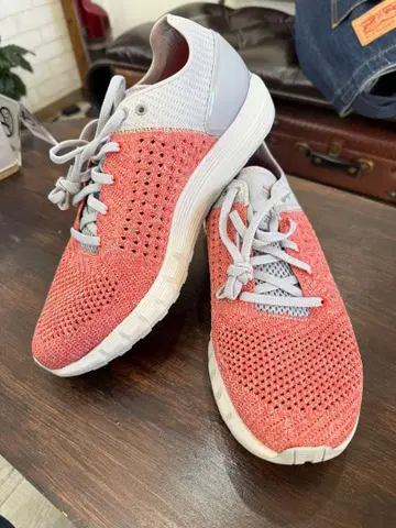 언더 아머 러닝화 오렌지/그레이