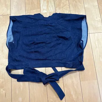 [ CLANE ] 리본 오픈 백 미니 기장 상의