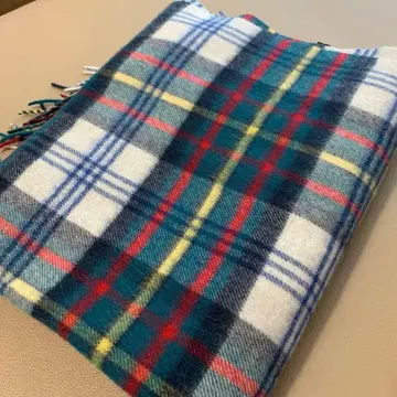 투모로우랜드 캐시미어 100% 타탄 체크 패턴 스톨