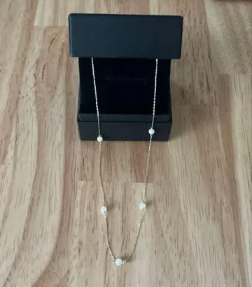 les bon bon 르봉봉 K10 스윙 펄 목걸이