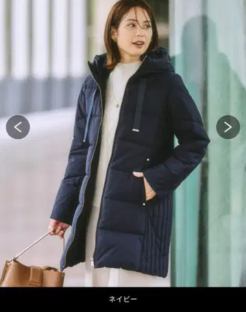 사이드 절개 파이버 다운 코트