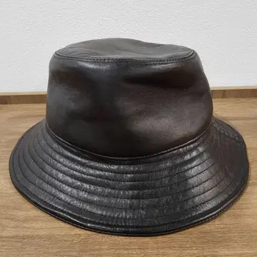 가죽 버킷햇 LEATHER UNISEX BUCKET HAT
