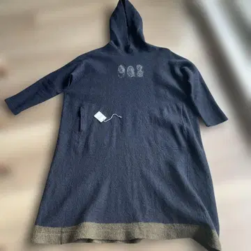 45R 알루 압축 울 100% 후드 원피스