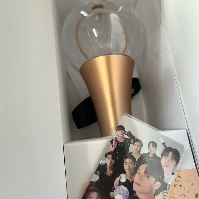 [포카 포함]에이티즈 응원봉 라이티니 양도