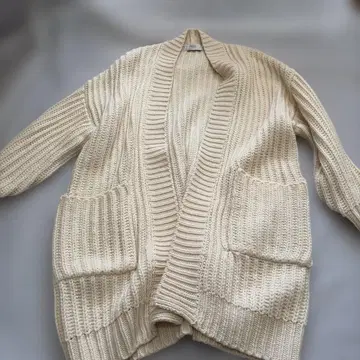 AZUL BY MOUSSY 아이보리 가디건 니트