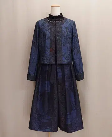 기모노 리메이크 배색 노카라 자켓과 패치 절개 원피스