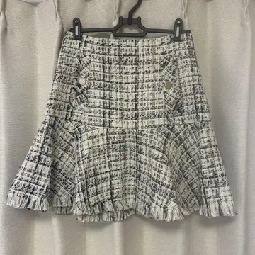 릴리 브라운 트위드 미니 스커트