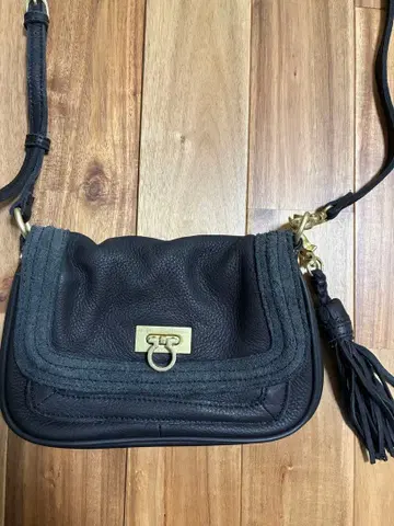 Beaur 미니 숄더백 태슬 포함 블랙 2차 결혼식