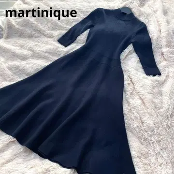 마르티니크 네이비 니트 원피스 긴팔 플레어