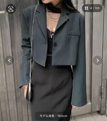 새상품급 LVEU. 플레어 커프스 크롭 자켓