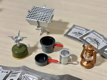 캠핑 기어 마스코트