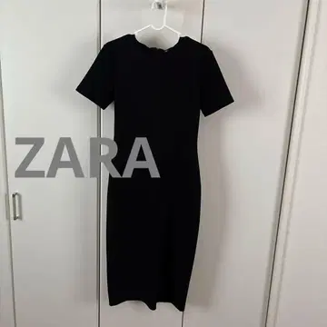 ZARA 블랙 반팔 타이트 원피스 블랙