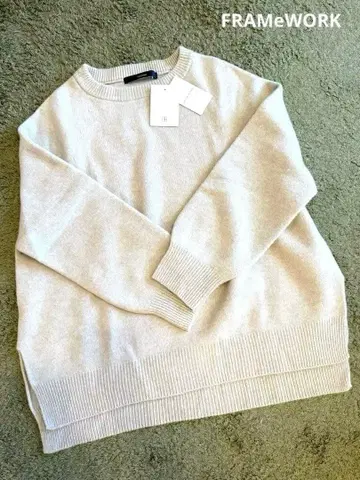 [미착용 새상품] 프레임워크 래글런 슬리브 와이드 풀오버 베이지