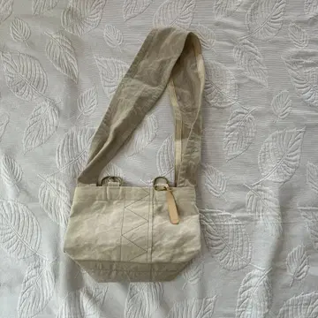 겐텐 캔버스 숄더백 내추럴 컬러