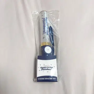 니지산지 WORLD TOUR 2025 응원봉 패키지 있음