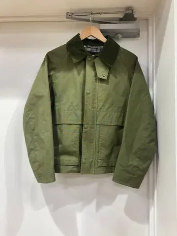 유니클로 유틸리티 숏 블루종 S