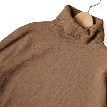 J468@ UNIQLO 캐시미어 100 터틀넥 니트 브라운