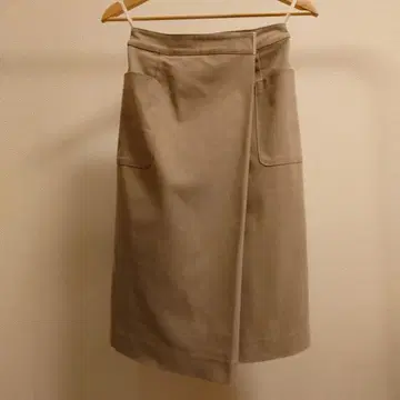 NATURAL BEAUTY BASIC 타이트 스커트 XS 베이지