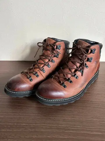 SOREL 소렐 매디슨 하이커 마운틴 부츠