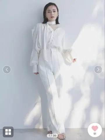 [anuans] 백 벤츠 세미 플레어 팬츠(WHITE)