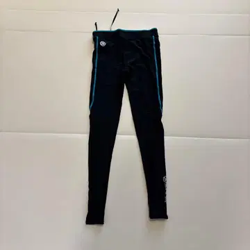 SKINS 블랙 레깅스 파란 라인