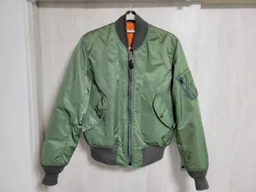 MA-1 플라이트 자켓 올리브 그린