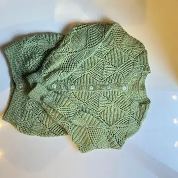 연두색 짜임 무늬 긴팔 가디건 사이즈 M