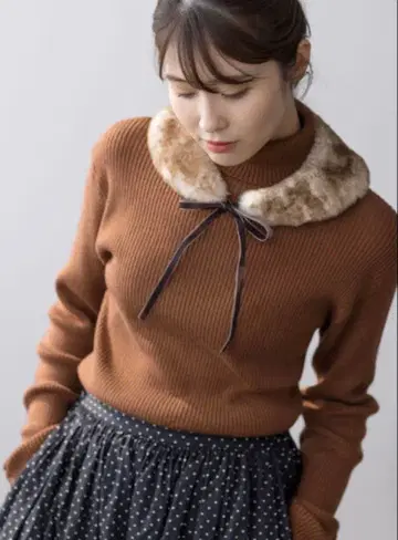 유베시 콜라보 [ 완판템 ] 티펫 포함 리브 니트 카멜