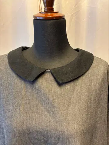 그레이 긴팔 롱 원피스 카라 부착