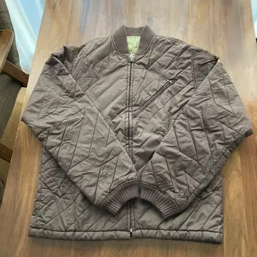 브라운 퀼팅 점퍼 M 사이즈 볼컴