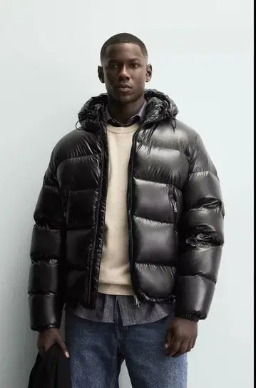 ZARA 블랙 다운 발수 가공