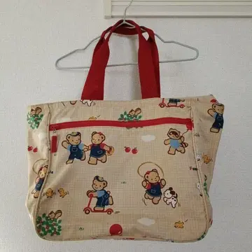 파미리아 토트백