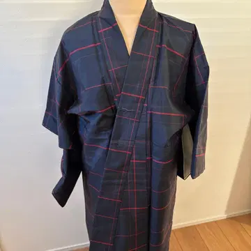 캐주얼 기모노 네이비와 빨간색 체크 무늬