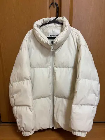 다운 자켓 화이트