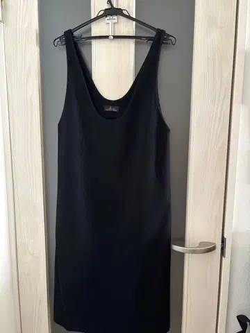 YOSHIE INABA 블랙 탱크탑 드레스