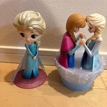 엘사와 안나 피규어 세트