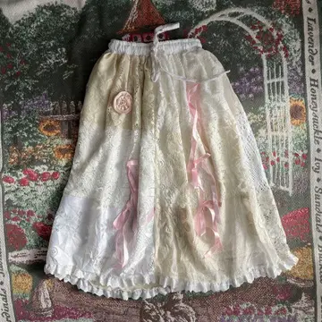 [ Remake ] Antique Rose Ivory Lace Skirt