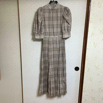 새상품급 스나이델 snidel 원피스