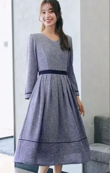 [ 택 포함 미사용 새상품 ] 워셔블 배색 파이핑 플레어 원피스