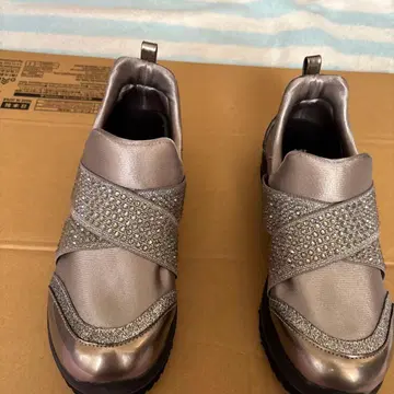 실버 글리터 스니커즈 23.5cm