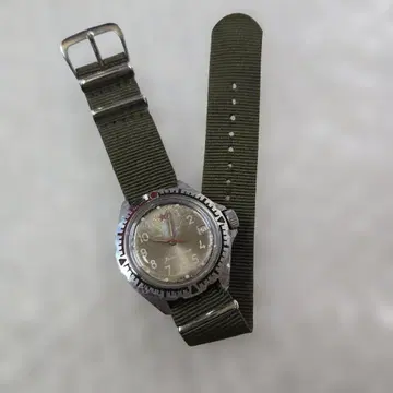 빈티지 VOSTOK (보스토크) 코만다스키 수동 와인딩 손목시계