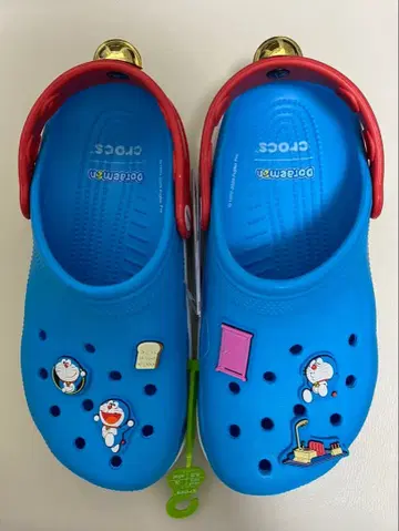 크록스 도라에몽